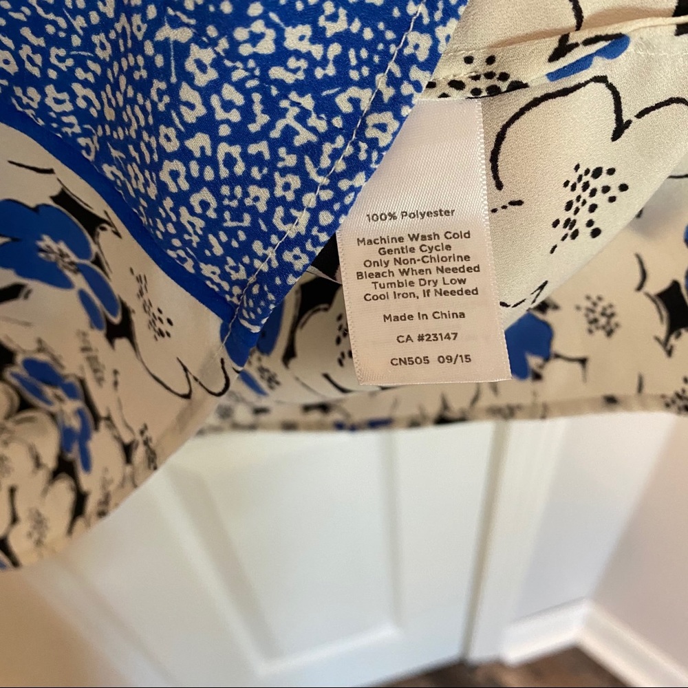 Talbots blouse - Picture 4 of 5